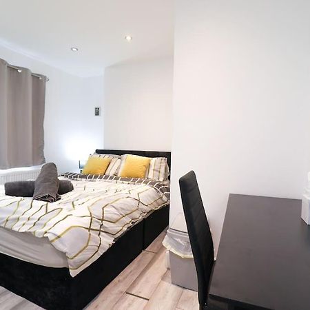 Den Accommodation & Short Lets Greenwich London - 3 Bed House 外观 照片