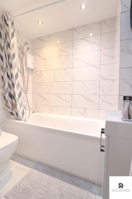 Den Accommodation & Short Lets Greenwich London - 3 Bed House 外观 照片