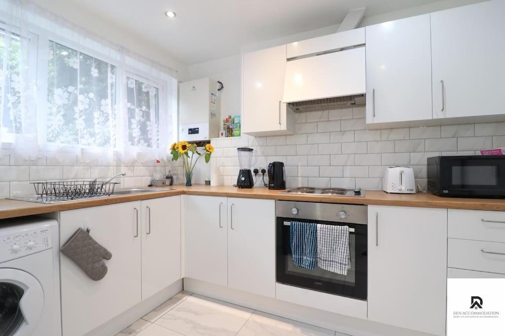 Den Accommodation & Short Lets Greenwich London - 3 Bed House 外观 照片
