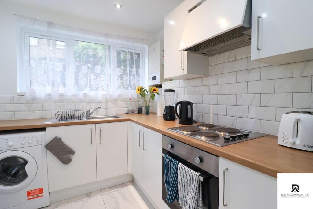 Den Accommodation & Short Lets Greenwich London - 3 Bed House 外观 照片